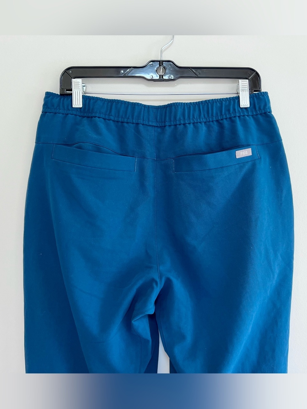 FIGS Men's Tansen Jogger Scrub Pants Deep Reef Blue (PO#: 4891) size Medium - Picture 5 of 8
